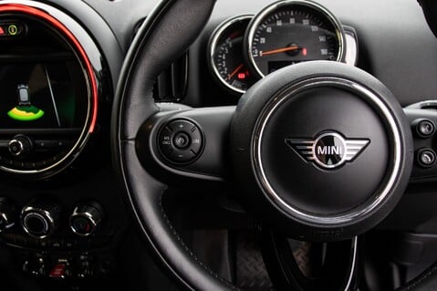 Mini Countryman COOPER CLASSIC 21