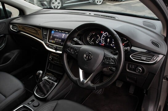 Vauxhall Astra ELITE NAV