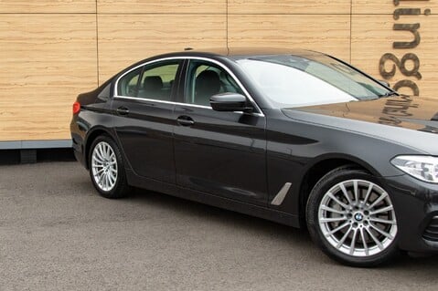 BMW 5 Series 530E SE 9