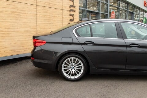 BMW 5 Series 530E SE 11