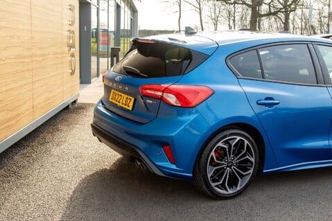 Ford Focus ST-LINE X EDITION MHEV 10