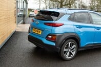 Hyundai KONA T-GDI PLAY 10