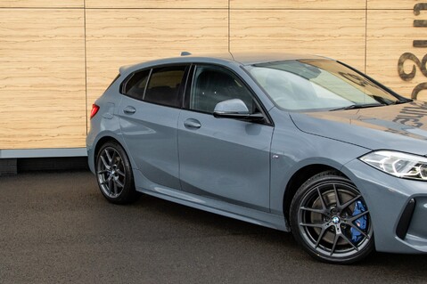 BMW 1 Series 118D M SPORT 9