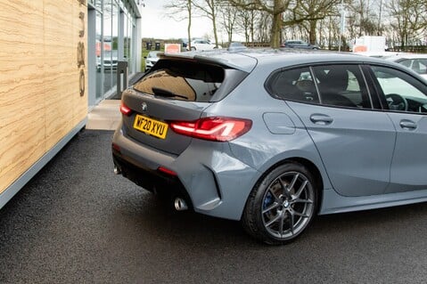 BMW 1 Series 118D M SPORT 10