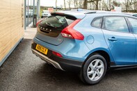 Volvo V40 D2 CROSS COUNTRY SE 10