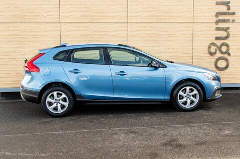 Volvo V40 D2 CROSS COUNTRY SE 15