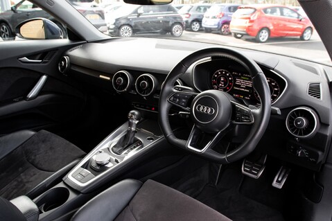 Audi TT TFSI SPORT 5