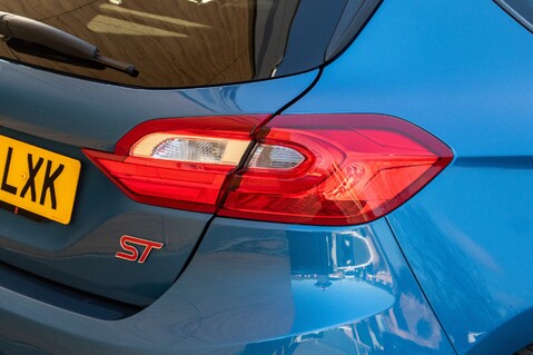 Ford Fiesta ST-3 6