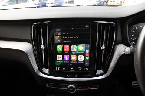 Volvo V60 D4 R-DESIGN PLUS 31