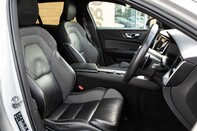 Volvo V60 D4 R-DESIGN PLUS 32