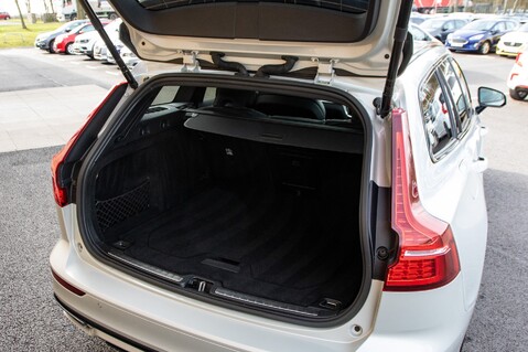 Volvo V60 D4 R-DESIGN PLUS 37