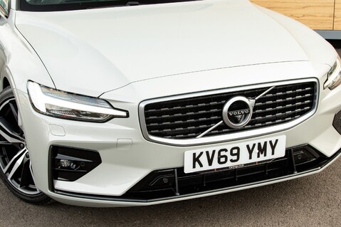 Volvo V60 D4 R-DESIGN PLUS 14