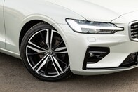 Volvo V60 D4 R-DESIGN PLUS 3