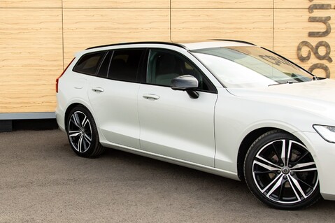 Volvo V60 D4 R-DESIGN PLUS 9