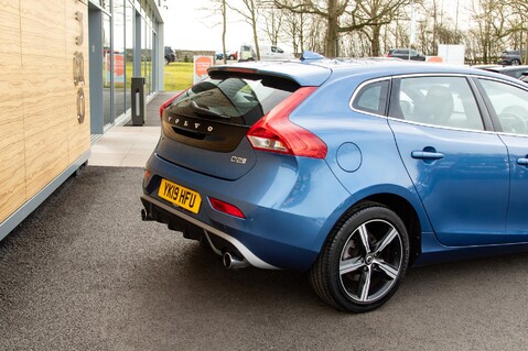 Volvo V40 D2 R-DESIGN NAV PLUS 10