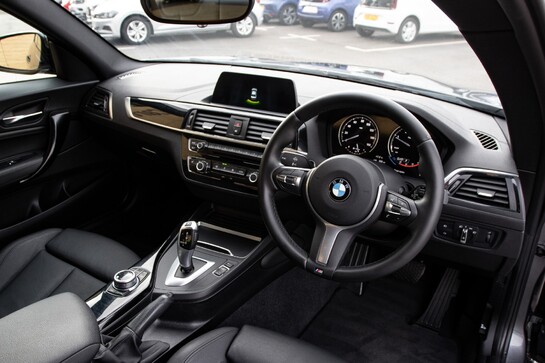 BMW 2 Series 218D M SPORT