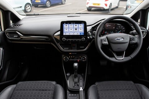 Ford Fiesta ACTIVE X 13