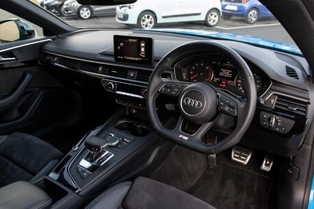 Audi A5 TFSI BLACK EDITION MHEV