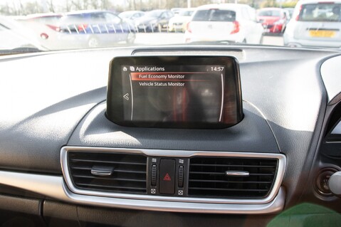 Mazda 3 SE-L NAV 24
