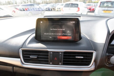 Mazda 3 SE-L NAV 26