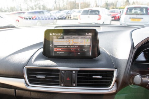 Mazda 3 SE-L NAV 27