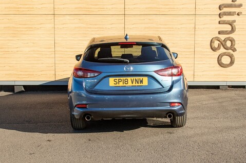 Mazda 3 SE-L NAV 7