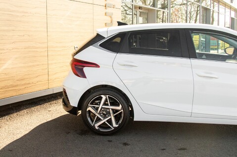 Hyundai i20 T-GDI PREMIUM 8