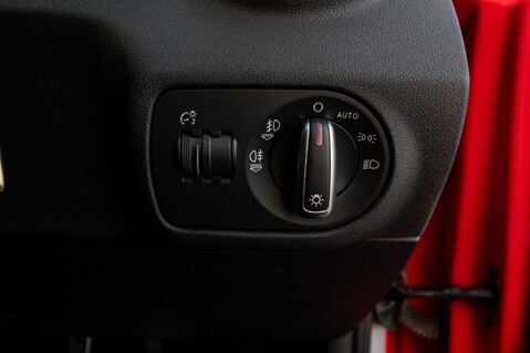 Audi A1 TFSI BLACK EDITION NAV 16