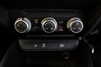 Audi A1 TFSI BLACK EDITION NAV 32