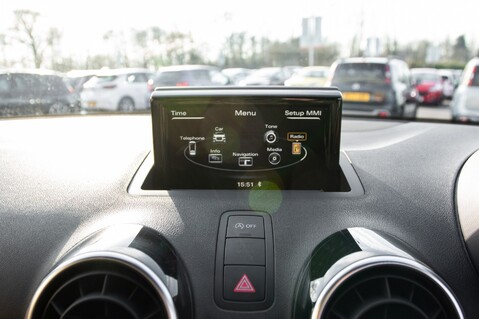 Audi A1 TFSI BLACK EDITION NAV 23