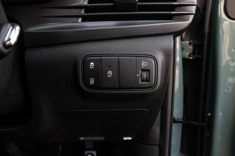 Hyundai BAYON T-GDI SE CONNECT MHEV 16