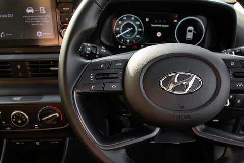 Hyundai BAYON T-GDI SE CONNECT MHEV 19