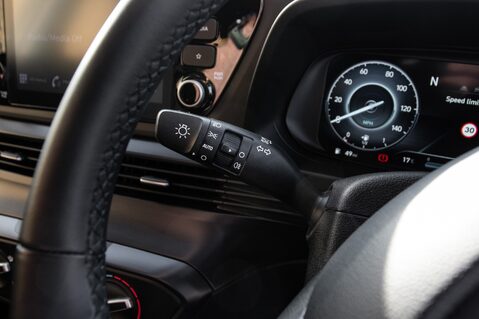Hyundai BAYON T-GDI SE CONNECT MHEV 17