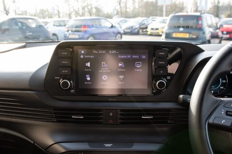 Hyundai BAYON T-GDI SE CONNECT MHEV 23