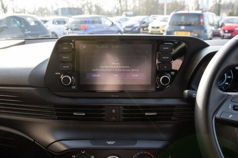 Hyundai BAYON T-GDI SE CONNECT MHEV 26