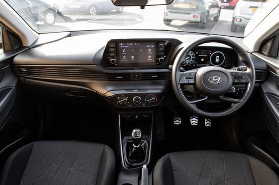 Hyundai BAYON T-GDI SE CONNECT MHEV