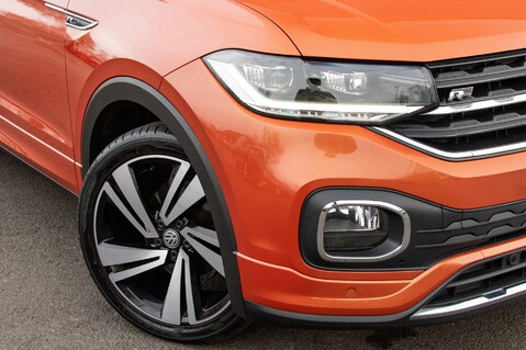 Volkswagen T-Cross R-LINE TSI EVO DSG 2