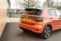 Volkswagen T-Cross R-LINE TSI EVO DSG 9