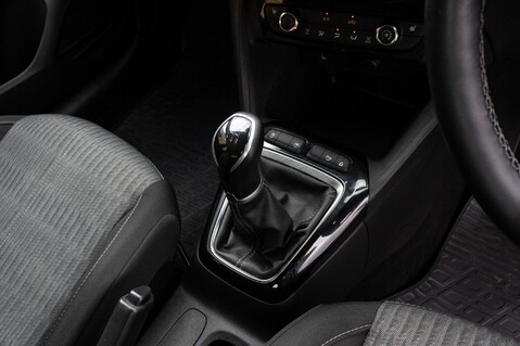 Vauxhall Corsa SE PREMIUM 29
