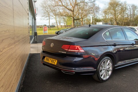 Volkswagen Passat R LINE TDI BLUEMOTION TECHNOLOGY 9