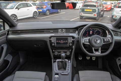 Volkswagen Passat R LINE TDI BLUEMOTION TECHNOLOGY 4