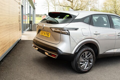 Nissan Qashqai DIG-T ACENTA PREMIUM XTRONIC 9