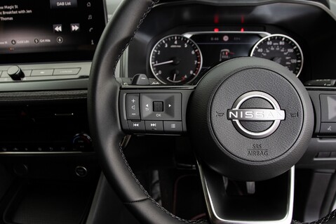 Nissan Qashqai DIG-T ACENTA PREMIUM XTRONIC 19
