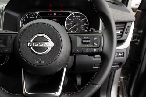 Nissan Qashqai DIG-T ACENTA PREMIUM XTRONIC 20