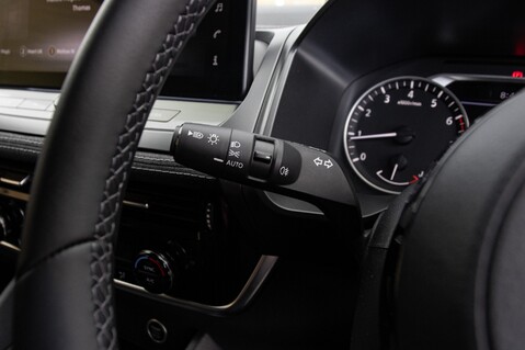 Nissan Qashqai DIG-T ACENTA PREMIUM XTRONIC 17