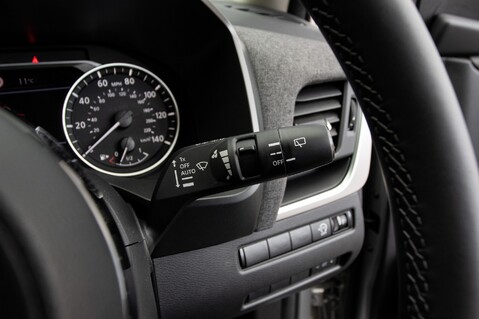 Nissan Qashqai DIG-T ACENTA PREMIUM XTRONIC 18