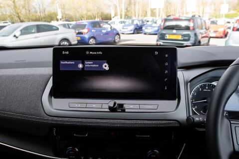 Nissan Qashqai DIG-T ACENTA PREMIUM XTRONIC 25