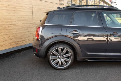 Mini Countryman COOPER S 8