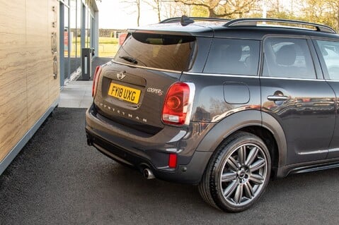 Mini Countryman COOPER S 9