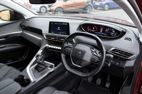 Peugeot 3008 PURETECH S/S ALLURE